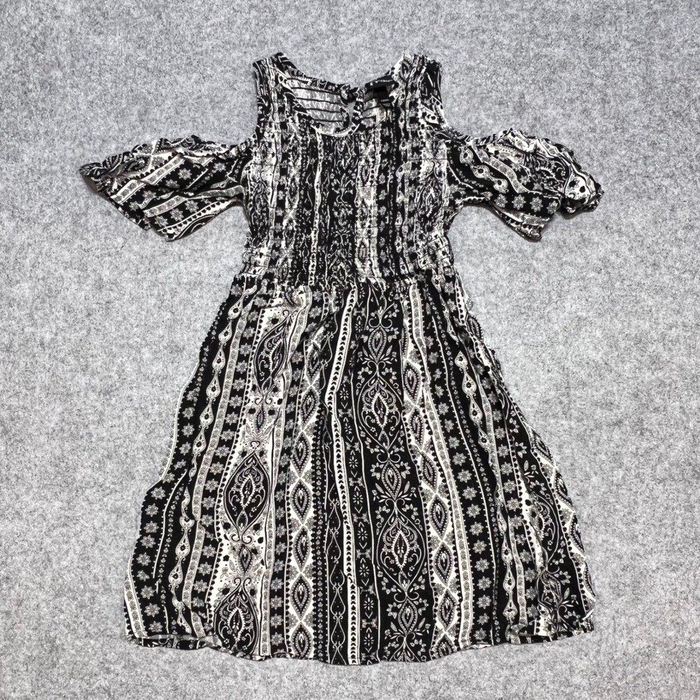 Art Class Girls Black White Paisley Cold Shoulder Smocked Dress Size S 6/6X